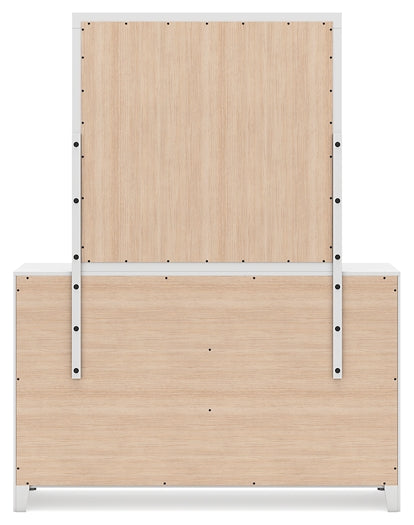 Binterglen King Panel Bed with Mirrored Dresser, Chest and Nightstand