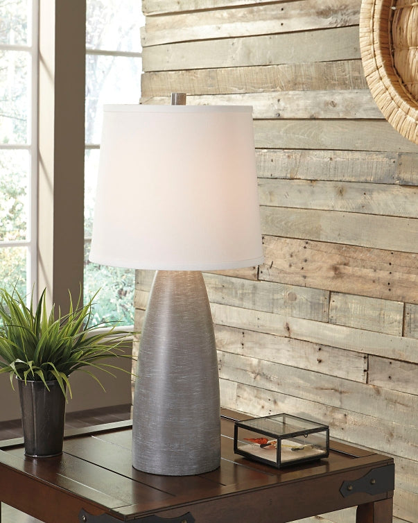 Shavontae Poly Table Lamp (2/CN)